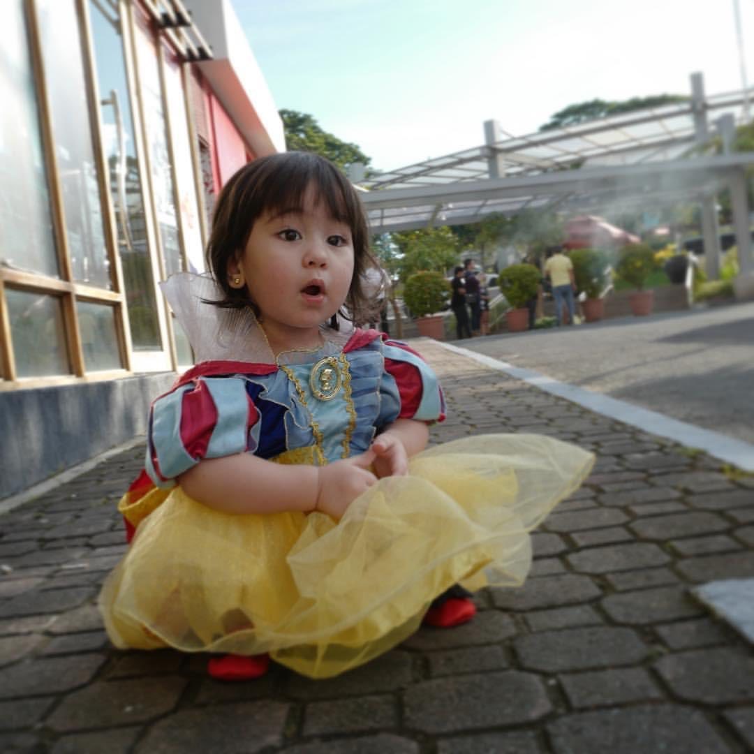 Scarlet Snow as Snow White