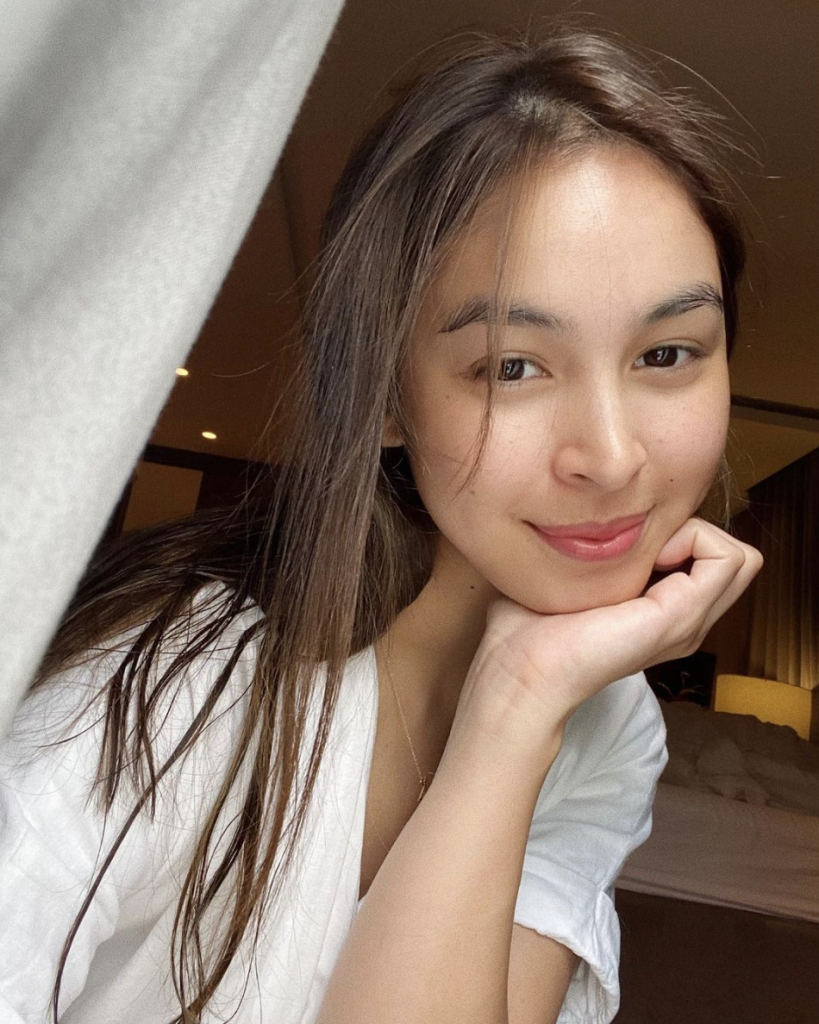 Julia Barretto selfie